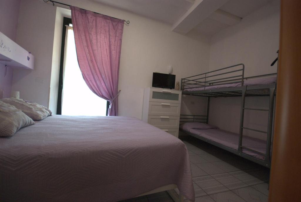 B&B Vittorio Emanuele - Chambre Quadruple Avec Salle De Bains Privative
