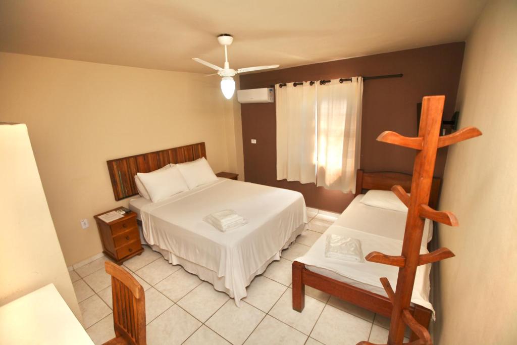  Colonial Hotel