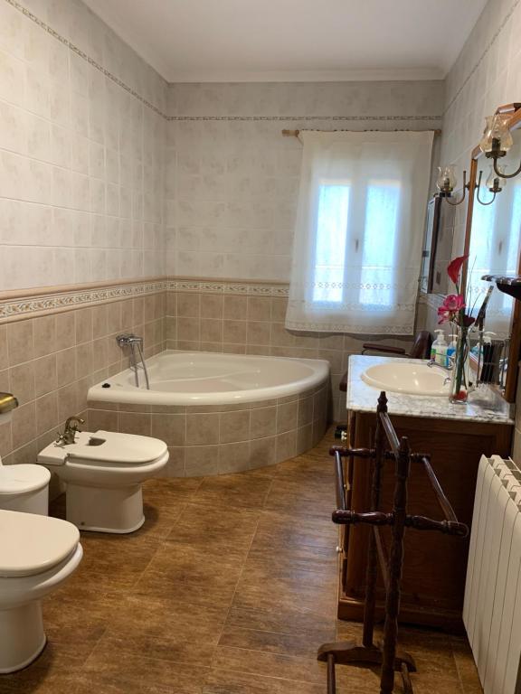 Kúpeľňa v ubytovaní Apartamento rural FRAGARIA
