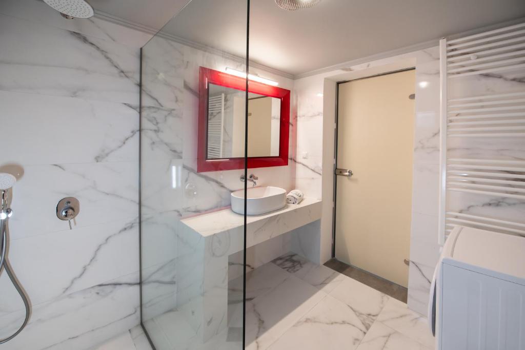 Łazienka w obiekcie Aelia Suites