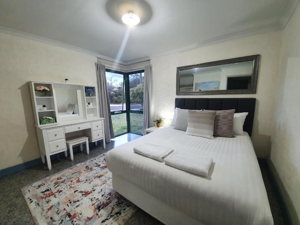 Busselton Holiday Units - Maison à Trois Chambres