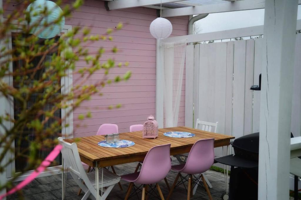 Fotografie z fotogalerie ubytování Bajkowy domek Villa Rosa na Kaszubach v destinaci Grzybowo