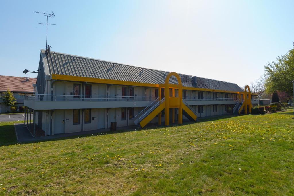 Budova, kde se hotel nachází