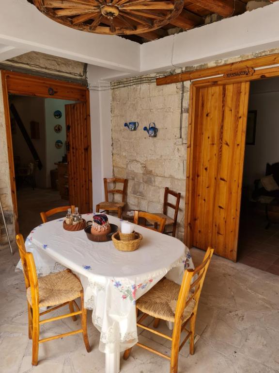 Fotografie z fotogalerie ubytování Kassandras place in Omodos village v destinaci Omodos