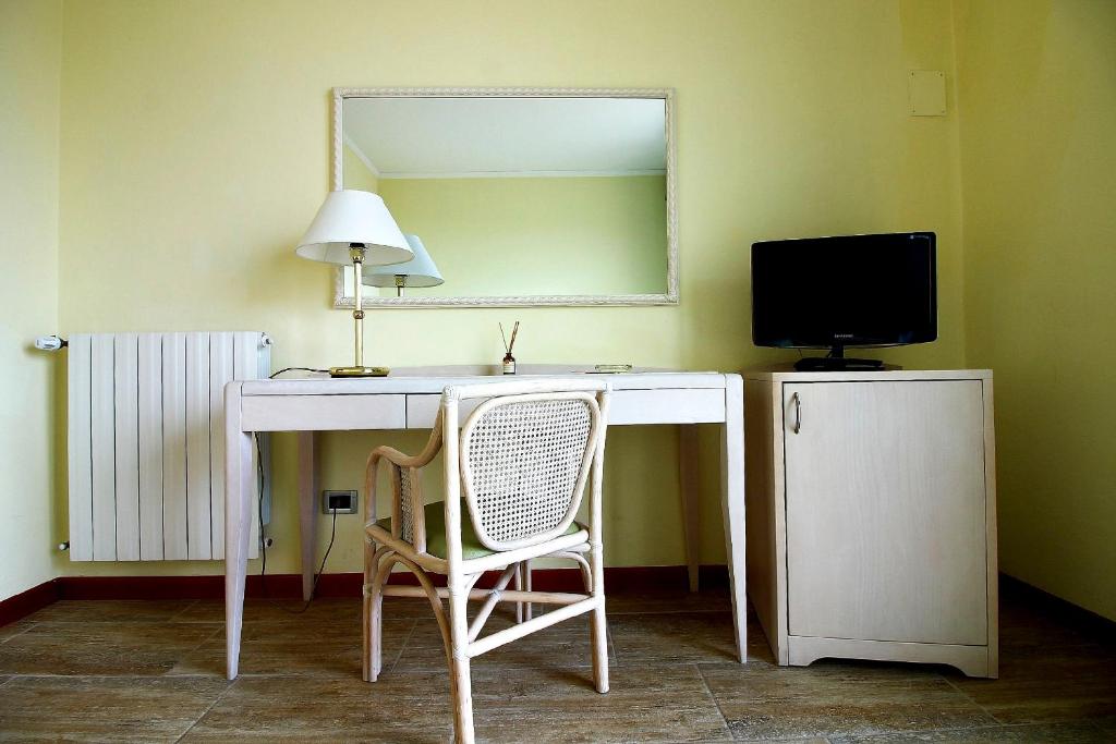 TV a/nebo společenská místnost v ubytování Hotel Siesta