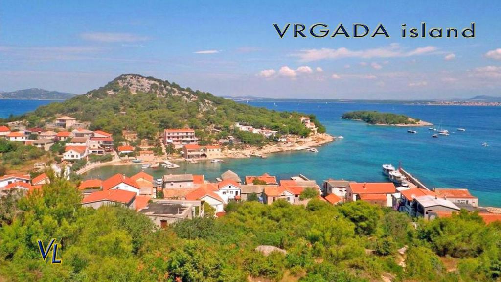 Zdjęcie z galerii obiektu Pakostane - MASLENIK -appartement 65 m2 et piscine w Pakoštane