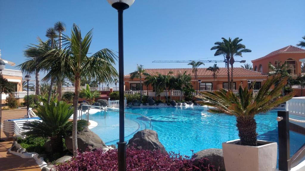 Golden Mile Seaview Royal Garden, Playa de las Américas ...