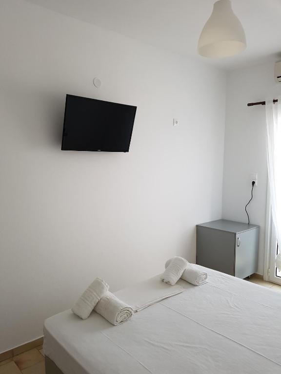 TV a/nebo společenská místnost v ubytování Hotel Elafonisos