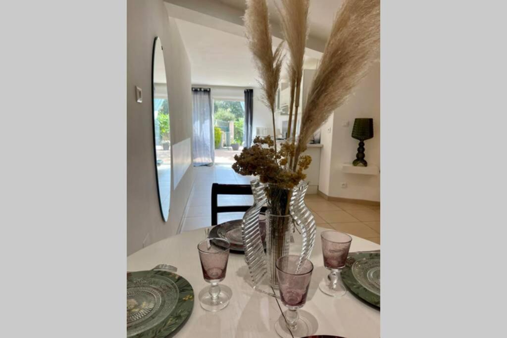 Photo de la galerie de l'établissement Appartement avec jardin -alentours Ajaccio centre, à Alata