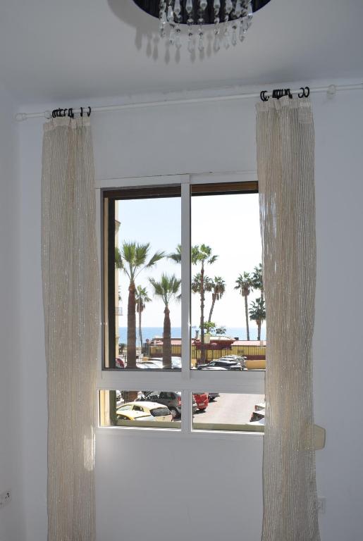 Fotografia z galérie ubytovania Apartamento a 50 metros de la playa malagueta con vistas al mar v destinácii Málaga