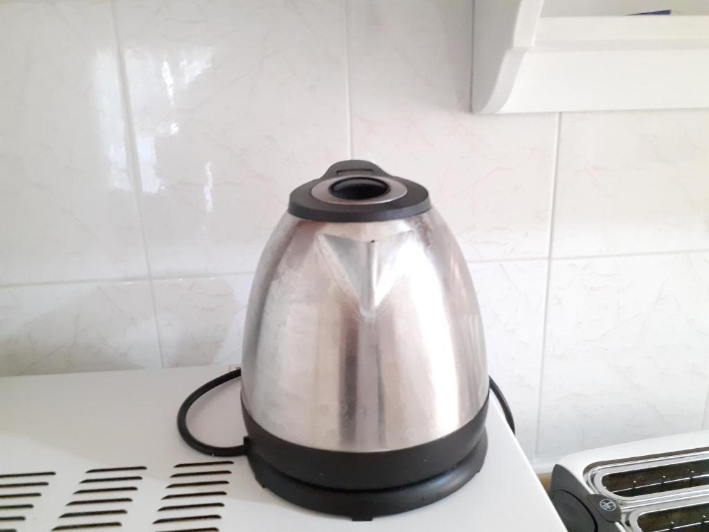 Zestaw do parzenia kawy i herbaty w obiekcie Asteris appartment