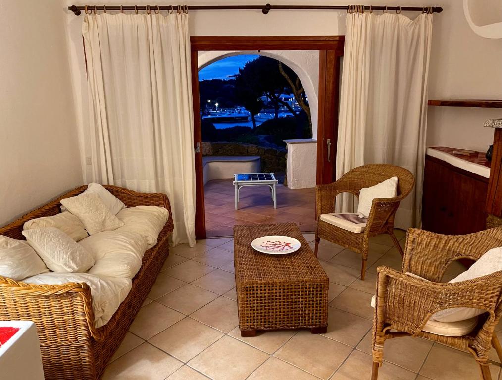 A seating area at La Casa Smeralda