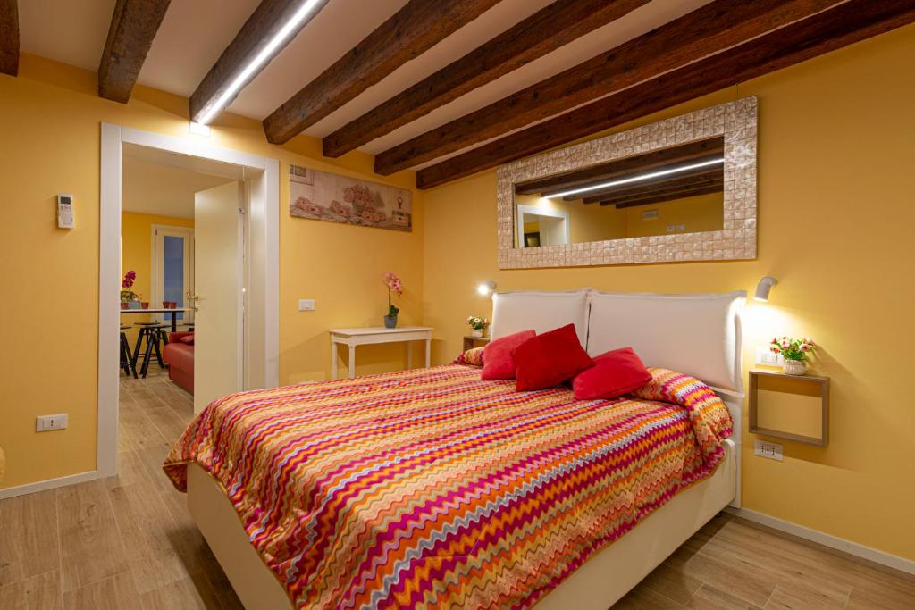 NINA VENICE APARTMENT - 3