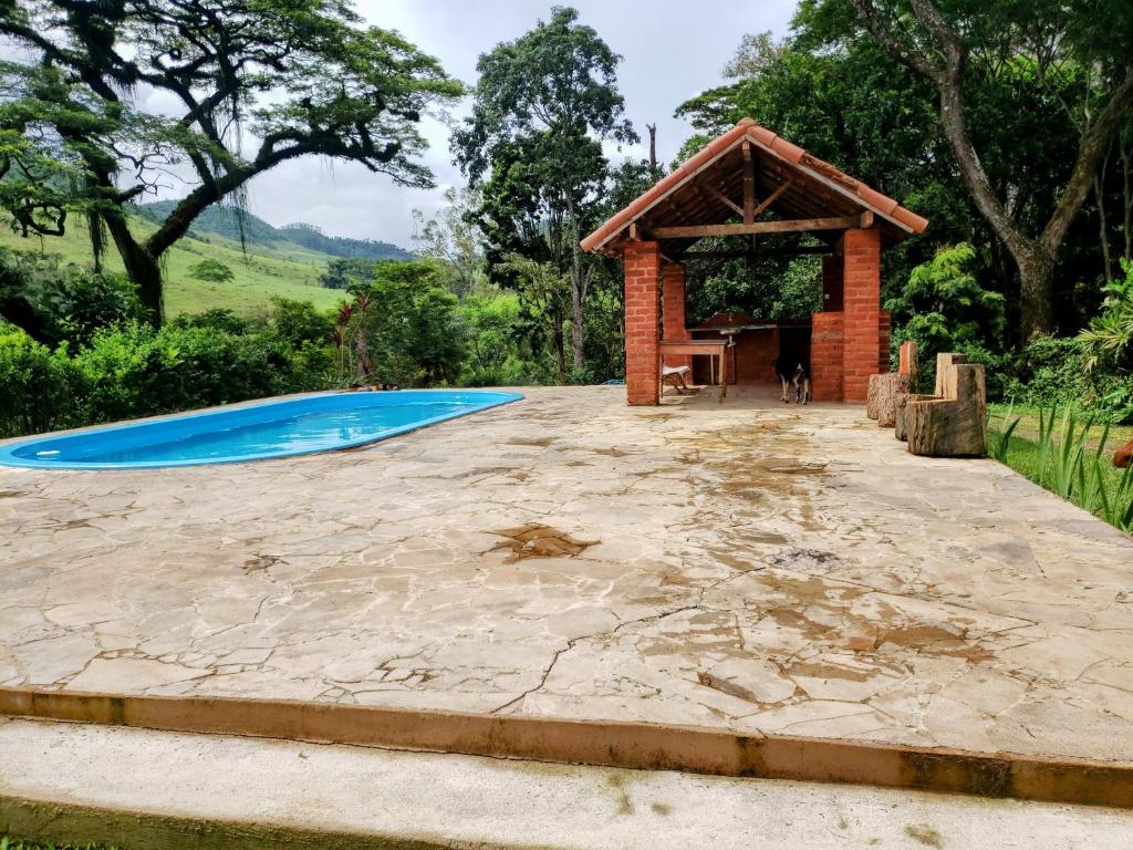  Casa em Meio à Natureza Perto de Juiz de fora e Rio