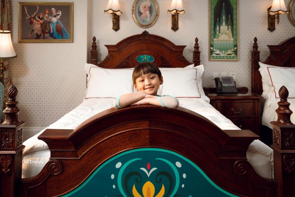Hong Kong Disneyland Hotel - Kingdom Club Frozen Suite With 2 Double Beds