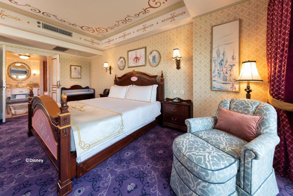 Hong Kong Disneyland Hotel - Kingdom Club Cinderella Suite