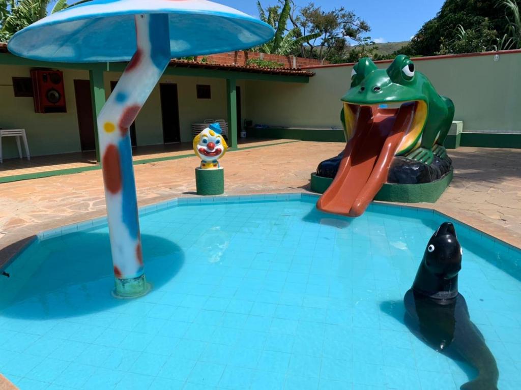  RECANTO CAETITEENSE DE RECREAÇOES