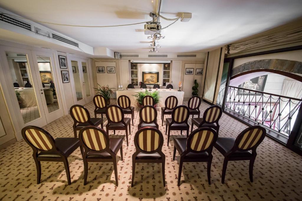 Posezení v ubytování Victoria Hotel Letterario