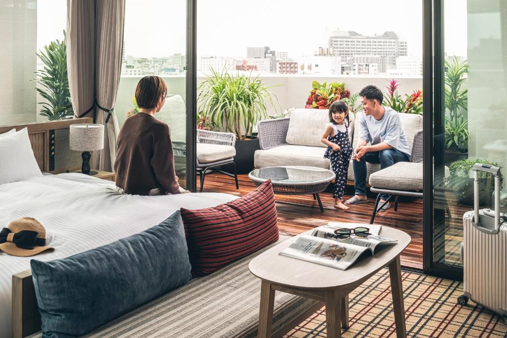 入住Nest Hotel Naha Kumoji的旅客