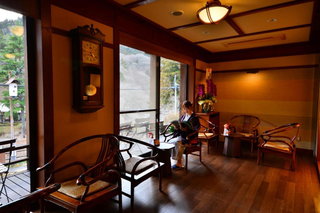Posezení v ubytování Shima Onsen Kashiwaya Ryokan