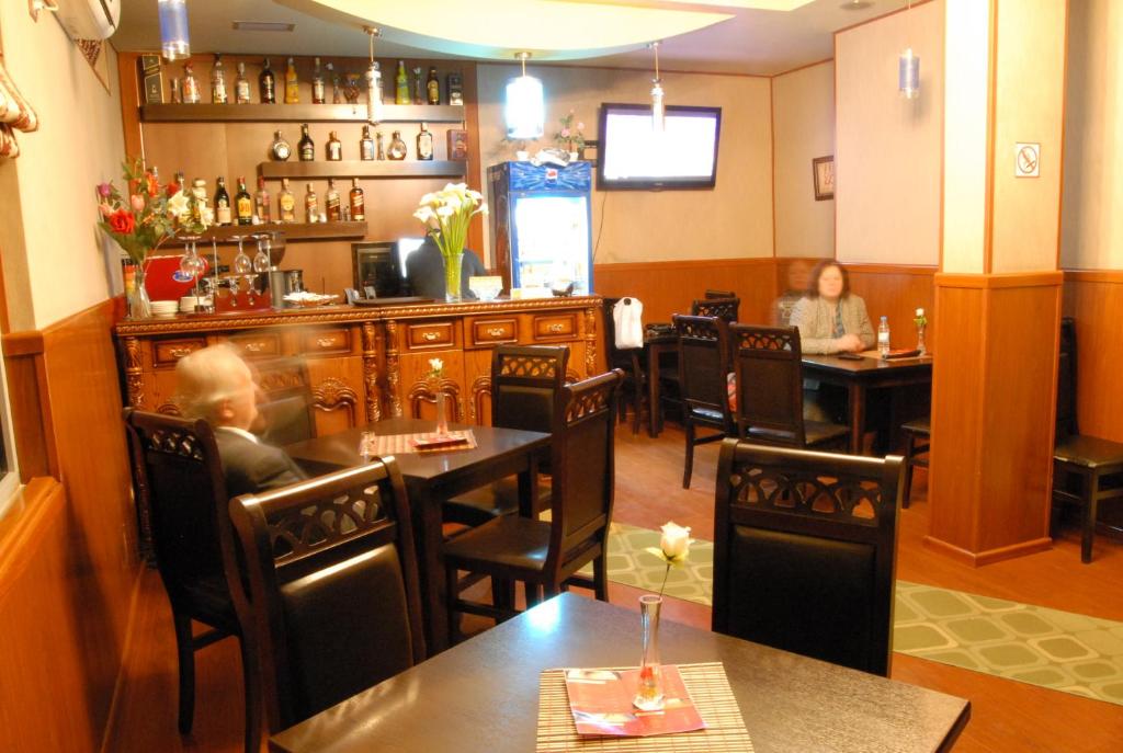 Lounge nebo bar v ubytování Hotel 3A