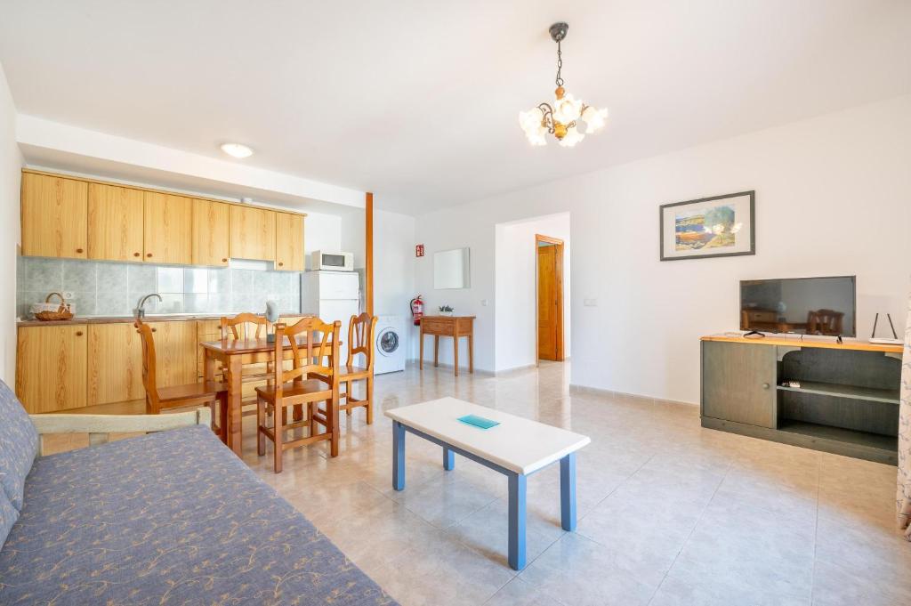 Apartamentos Karin 1ºA, Cala d´Or – Updated 2022 Prices
