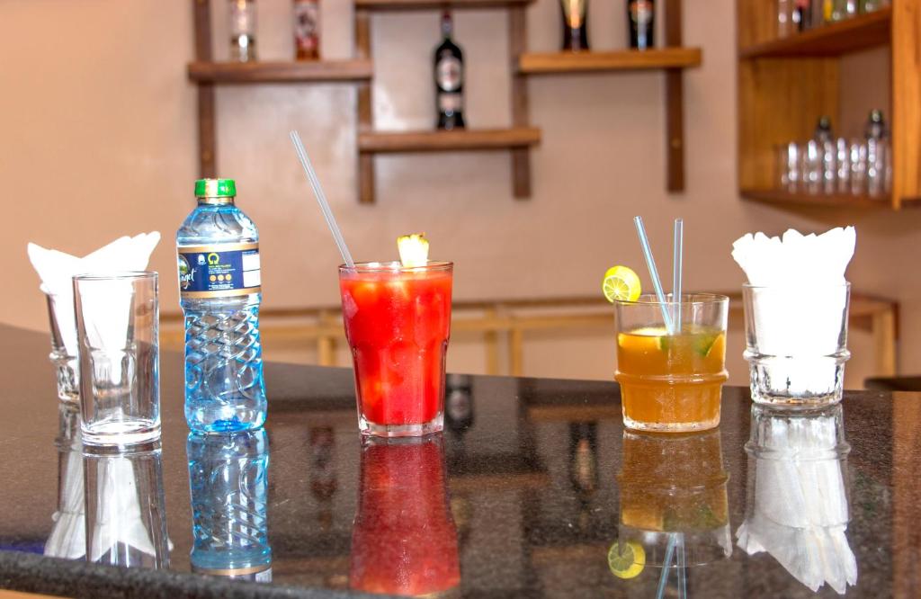 Nápoje v ubytování Hotel Comster Mtwapa
