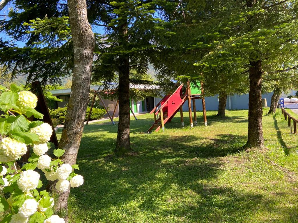 Zahrada ubytování Club del Sole Due Laghi Levico Family Collection