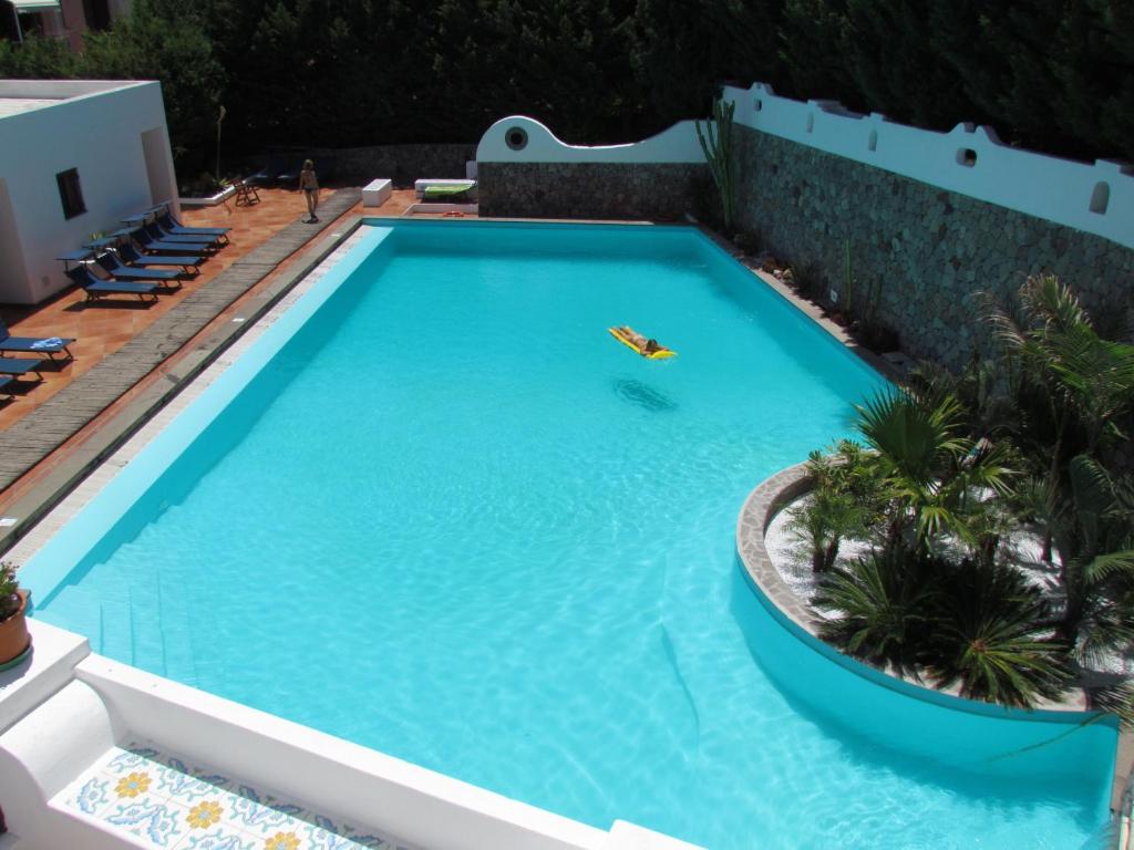 Bazén v ubytování Pietra Pomice Hotel nebo v jeho okolí