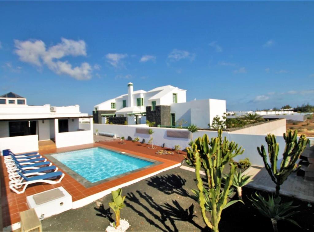 Villa con piscina climatizada El Cobre 22, Playa Blanca ...