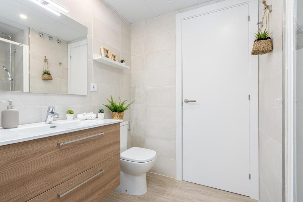 Kúpeľňa v ubytovaní M A R I V E N T Suite with bathroom and terrace 50 m2