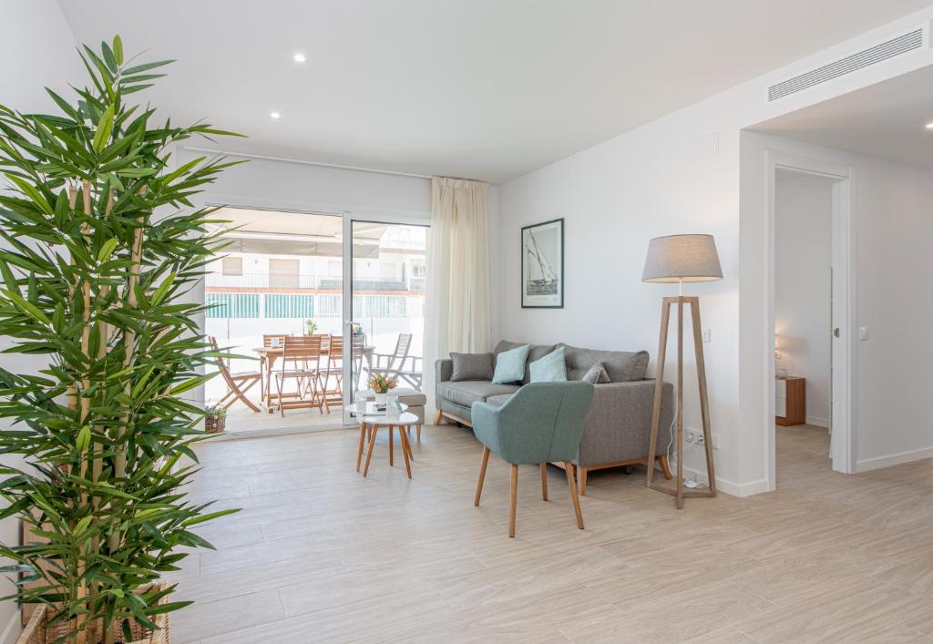 Posedenie v ubytovaní M A R I V E N T Suite with bathroom and terrace 50 m2