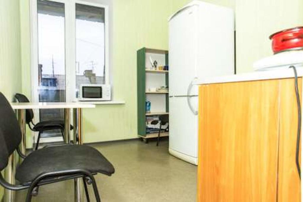 Komnata hostynychnoho typa, Alchevskykh 24 photo 4