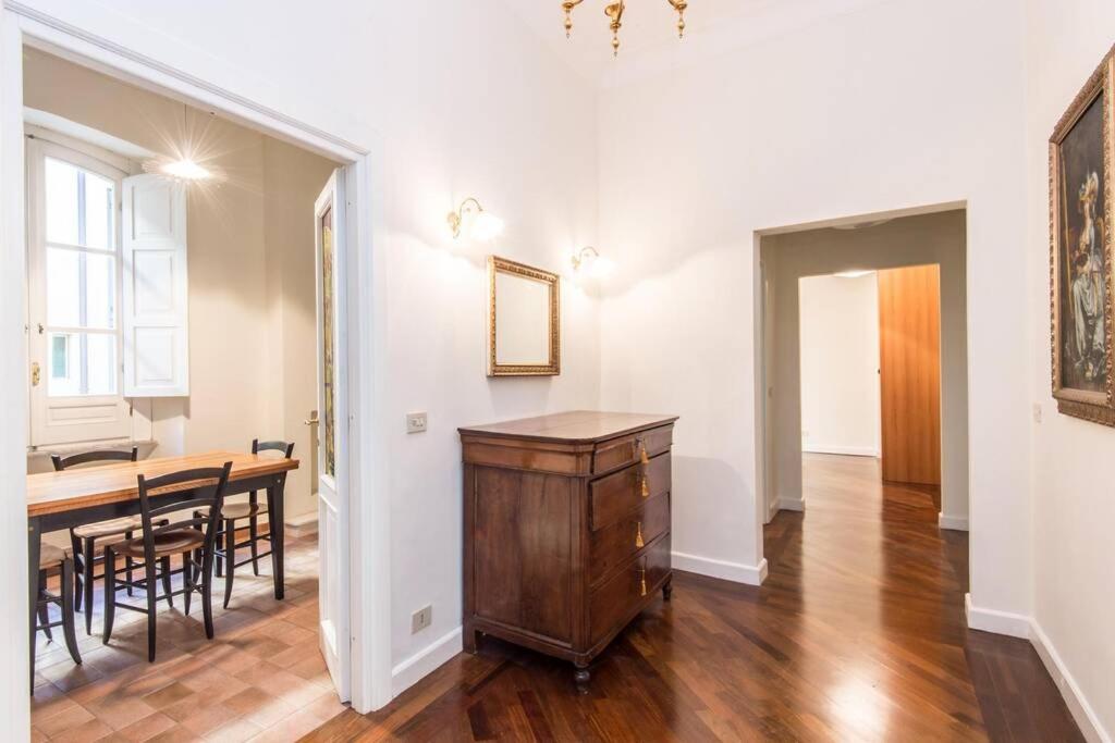 Zdjęcie z galerii obiektu Vatican Large Comfortable Apartment w Rzymie