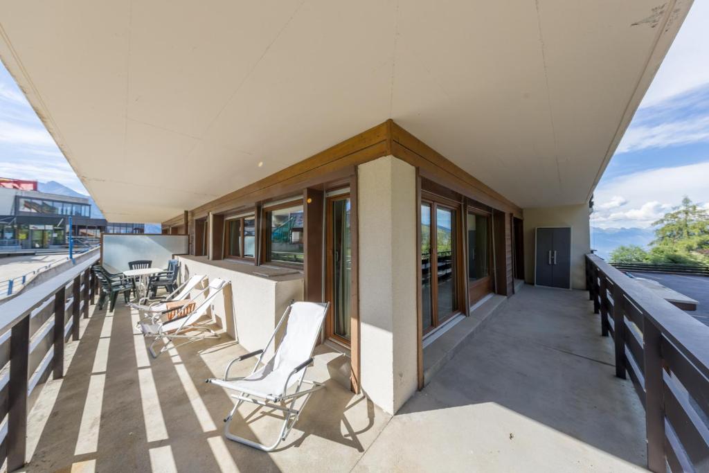 Olympic R2 - pied des pistes - carless holidays! - Resim 11