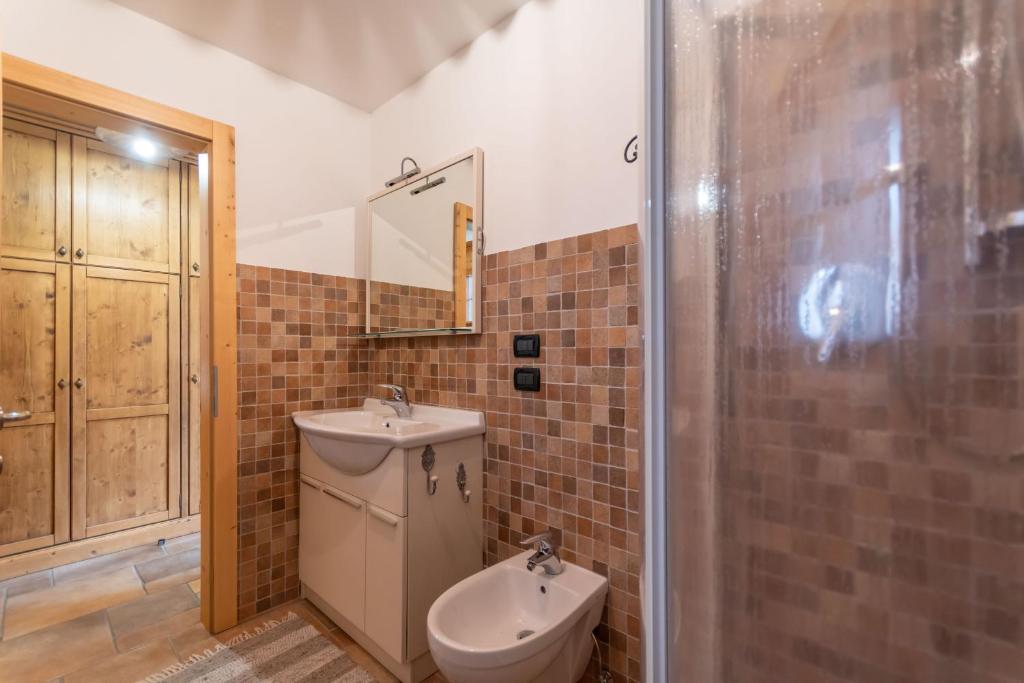 Łazienka w obiekcie Casa De La Veisc