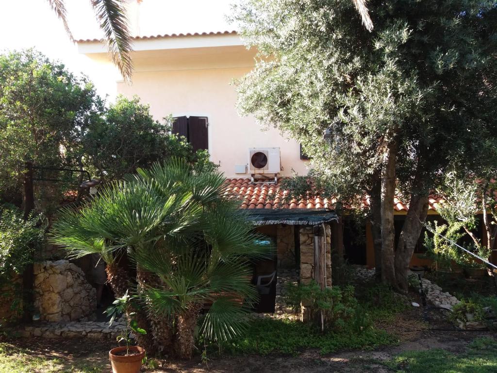 Zdjęcie z galerii obiektu Casa sulla sabbia w mieście Putzu Idu