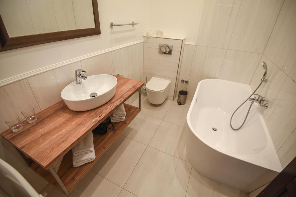 Villa Campana - Luxe Tweepersoonskamer Met Bad