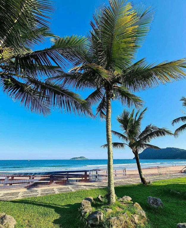  Apto Enseada Guarujá