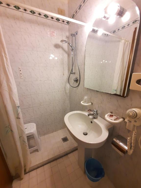 Koupelna v ubytování Hotel Margherita