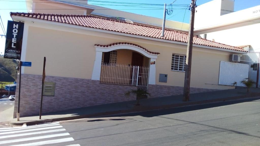  HOTEL CARDOSO TRINDADE