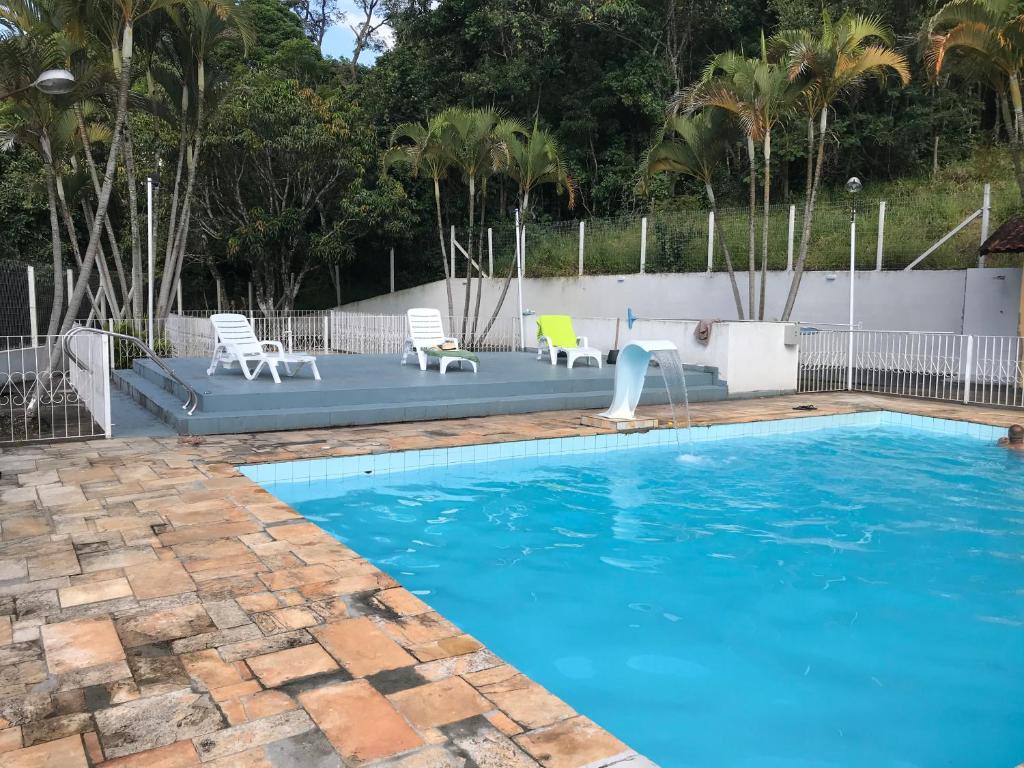 LINDA CHACARA EM MAIRINQUE