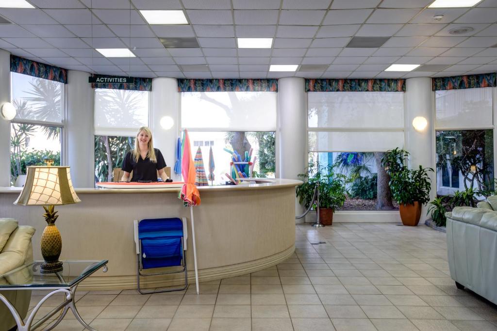 Vstupní hala nebo recepce v ubytování Discovery Beach Resort