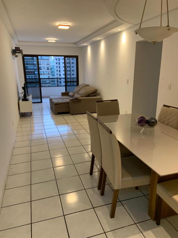  Lindo Apartamento Completo em Itapuã
