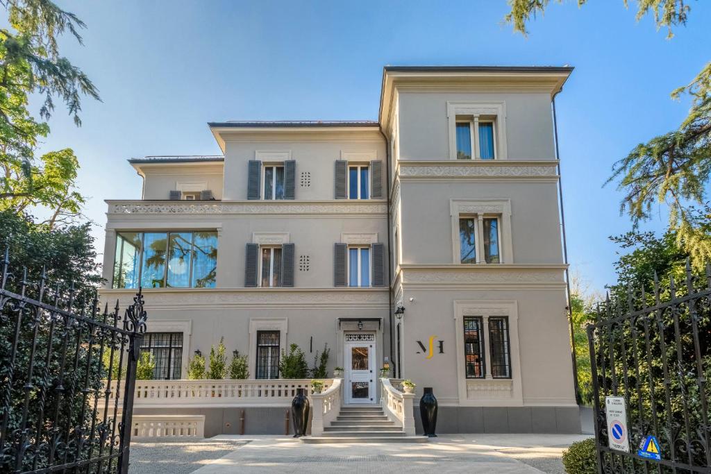 The building in which Az apartmant is located