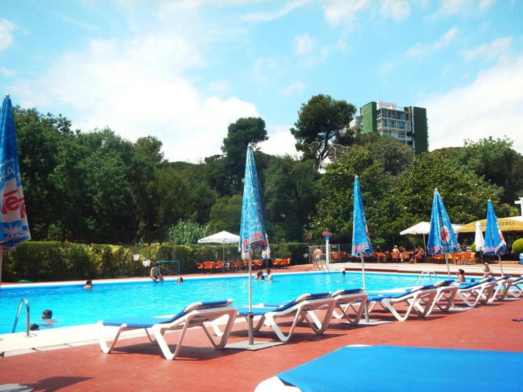 Bazén v ubytovaní Beautiful Apartment, Swimming Pool and Beach 2 alebo v jeho blízkosti
