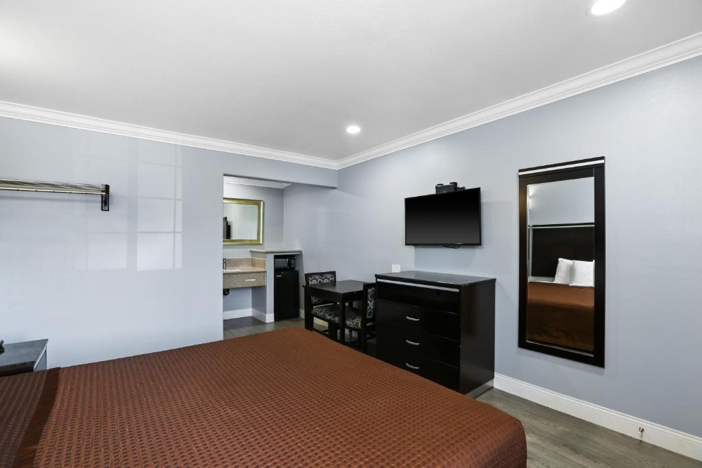 3rd Avenue Inn - King Room
