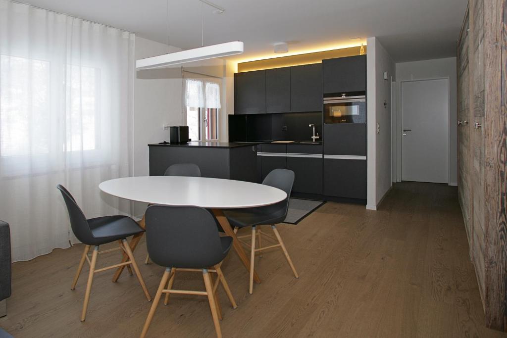 Kuchyň nebo kuchyňský kout v ubytování Baron / Baronesse Apartments