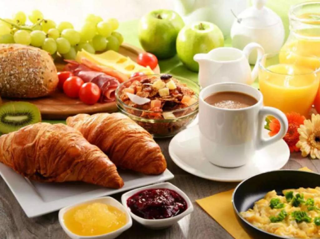Opțiuni de mic dejun disponibile oaspeților de la Wyndham Garden Wuhan Hankou