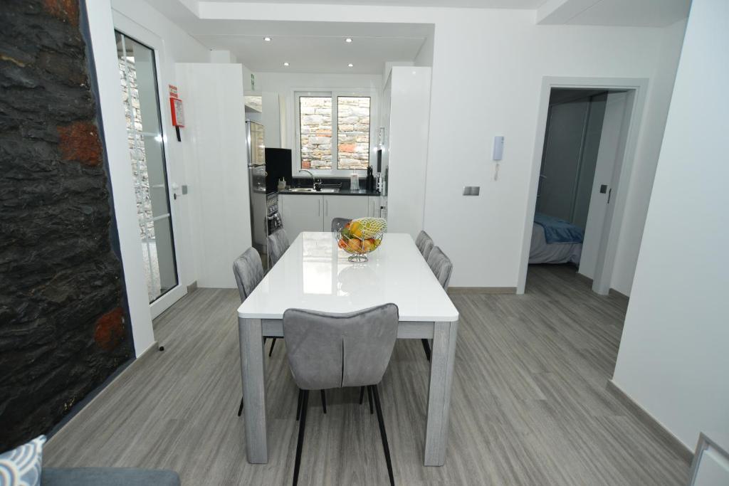 Casas do Baleeiro - Whaler's Houses - One-Bedroom House